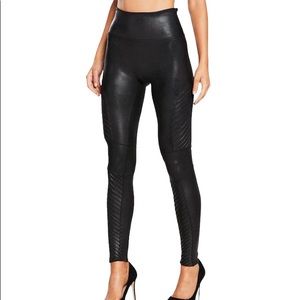 Deals for Spanx Faux Leather Leggings 